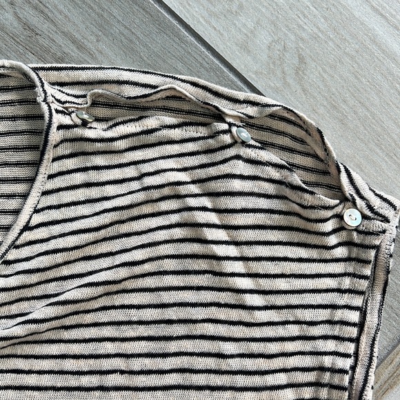 Lucky Brand M Open Shoulder Button Striped Short Sleeve Shirt - Picture 3 of 6